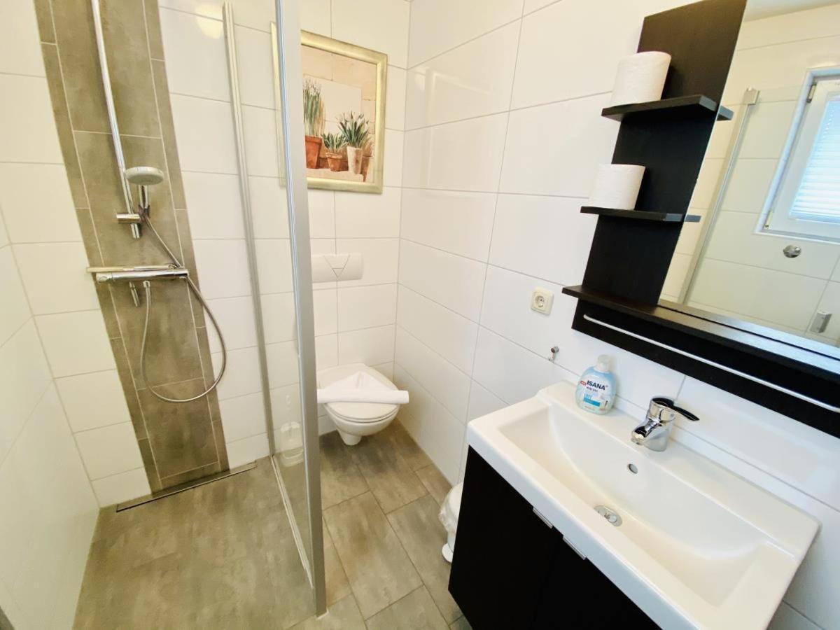Ferienhaus Schotstek Росток Екстер'єр фото